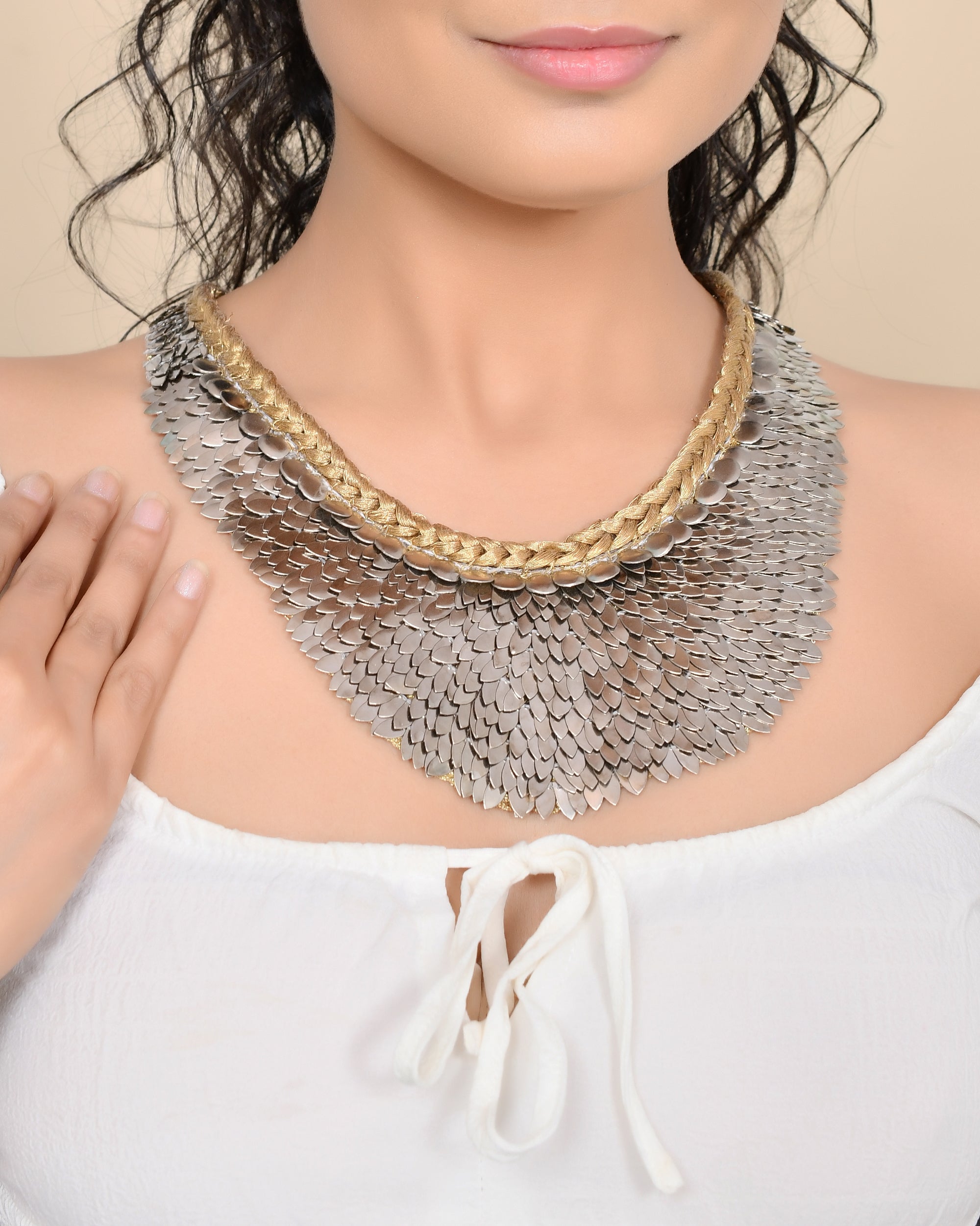 EAGLE FEATHER NECKLACE